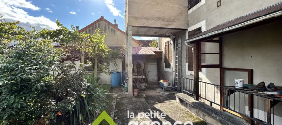 3 bedrooms House in Montlucon, France No. 191454 15