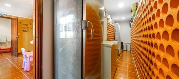 Casa de 4 dormitorios en Odivelas, Portugal No. 36927 12