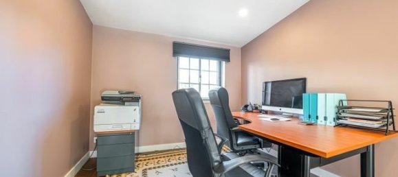 Casa de 4 dormitorios en Odivelas, Portugal No. 36927 44