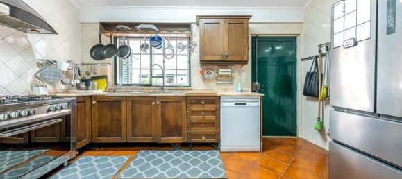 Casa de 4 dormitorios en Odivelas, Portugal No. 36927 30