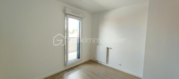 2 bedrooms Apartment in Noisy-le-Sec, France No. 360038 5