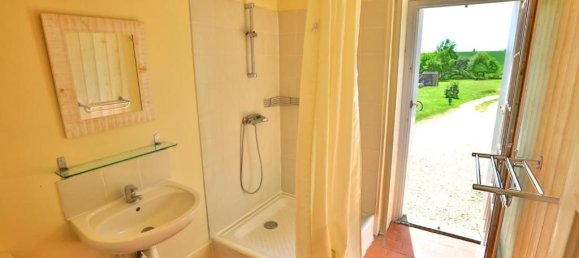 7 Schlafzimmer Schlösser in Loches, France, Nr. 73126 43