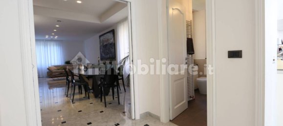 3 Schlafzimmer Wohnung in Genoa, Italy, Nr. 329846 14