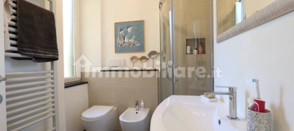 3 Schlafzimmer Wohnung in Genoa, Italy, Nr. 329846 22