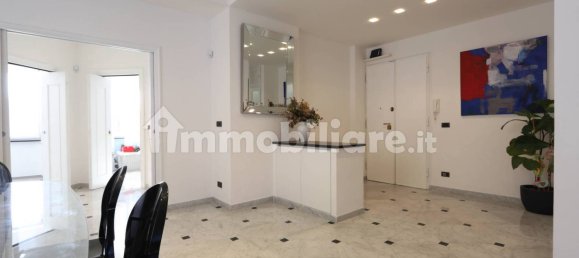 3 Schlafzimmer Wohnung in Genoa, Italy, Nr. 329846 8