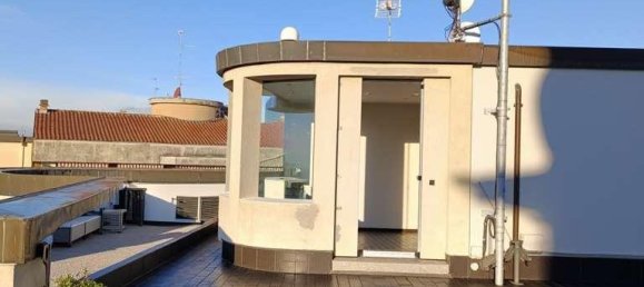 5-Zimmer Penthouse in Novara, Italy, Nr. 120812 6