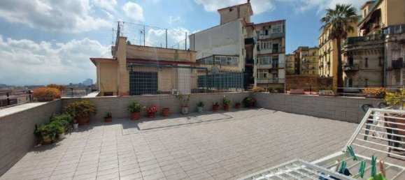 5 rooms Penthouse in Naples, Italy No. 14183 11