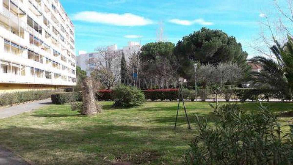 Studio in the Condo in Frejus, France No. 9160