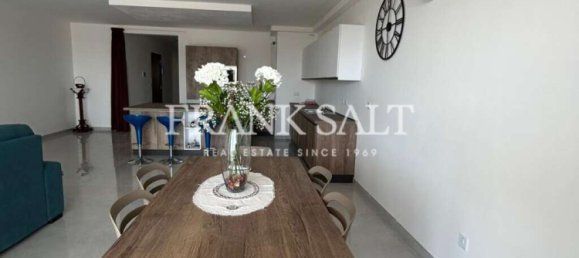 3 bedrooms Apartment in Mosta, Malta No. 4931 4