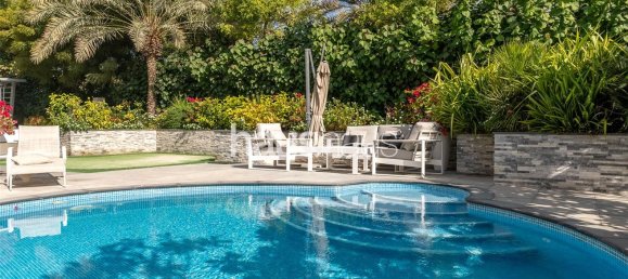 Villa de 5 dormitorios en Dubai Investment Park, UAE No. 98521 3