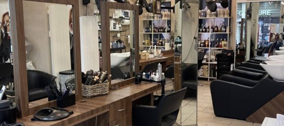 2-salle Propriété commerciale à Aubervilliers, France No. 177197 4