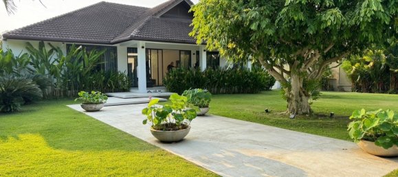 Дом с 4 спальнями в Банг Ламунг, Таиланд № 60193 2