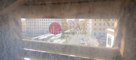 20 rooms Apartment in Livorno, Italy No. 275099 3