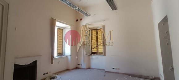 20 rooms Apartment in Livorno, Italy No. 275099 8