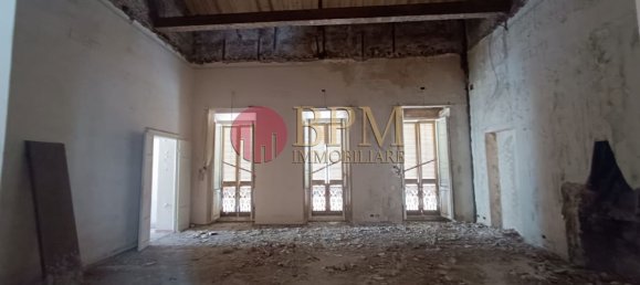 20 rooms Apartment in Livorno, Italy No. 275099 5