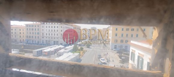 20 rooms Apartment in Livorno, Italy No. 275099 2