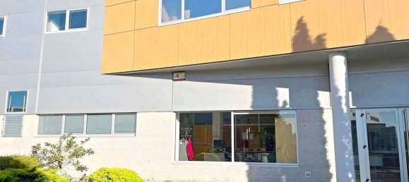 1294m² Warehouse in Vigo, Spain No. 38473 4