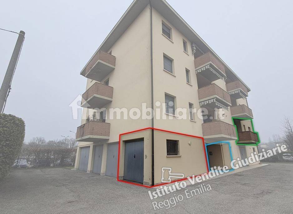 5 rooms Apartment in Reggio Emilia, Italy No. 344988
