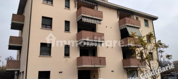 5 rooms Apartment in Reggio Emilia, Italy No. 344988 4