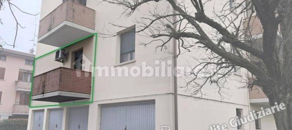 5 rooms Apartment in Reggio Emilia, Italy No. 344988 3