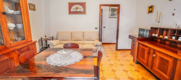 4 rooms Apartment in Bari, Italy No. 34309 7