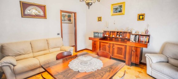 4 rooms Apartment in Bari, Italy No. 34309 5