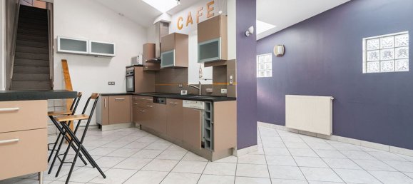 3 bedrooms House in Colombes, France No. 177273 9