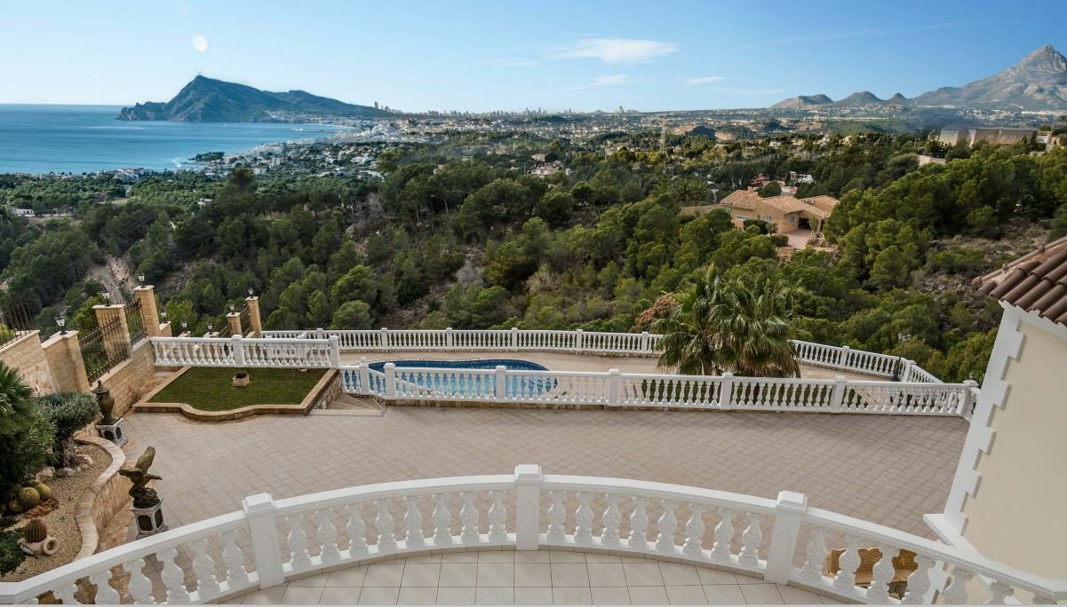 Casa de 4 dormitorios en Altea, Spain No. 286325