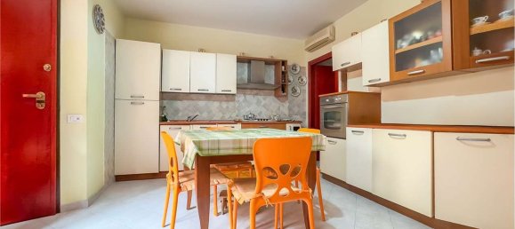 2غرفة شقة في Quartu Sant'Elena, Italy رقم 23708 2