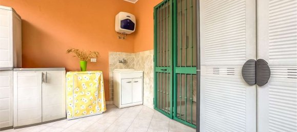 2غرفة شقة في Quartu Sant'Elena, Italy رقم 23708 12