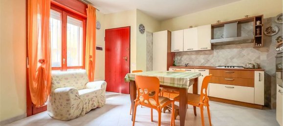 2غرفة شقة في Quartu Sant'Elena, Italy رقم 23708 3