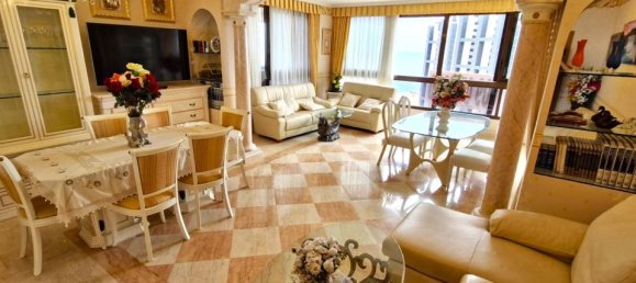 Квартира с 4 спальнями в Бенидорм, Испания № 188229 6