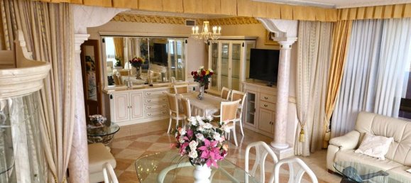 Квартира с 4 спальнями в Бенидорм, Испания № 188229 2