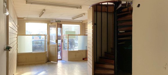 90m² Commercial property in Chartered Community of Navarre, Spain No. 68709 9