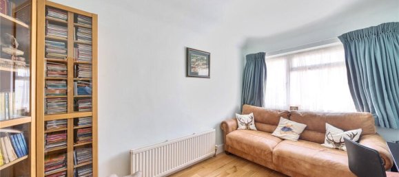 4 bedrooms House in Wembley, United Kingdom No. 12174 18