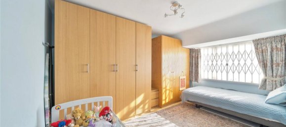 4 bedrooms House in Wembley, United Kingdom No. 12174 26