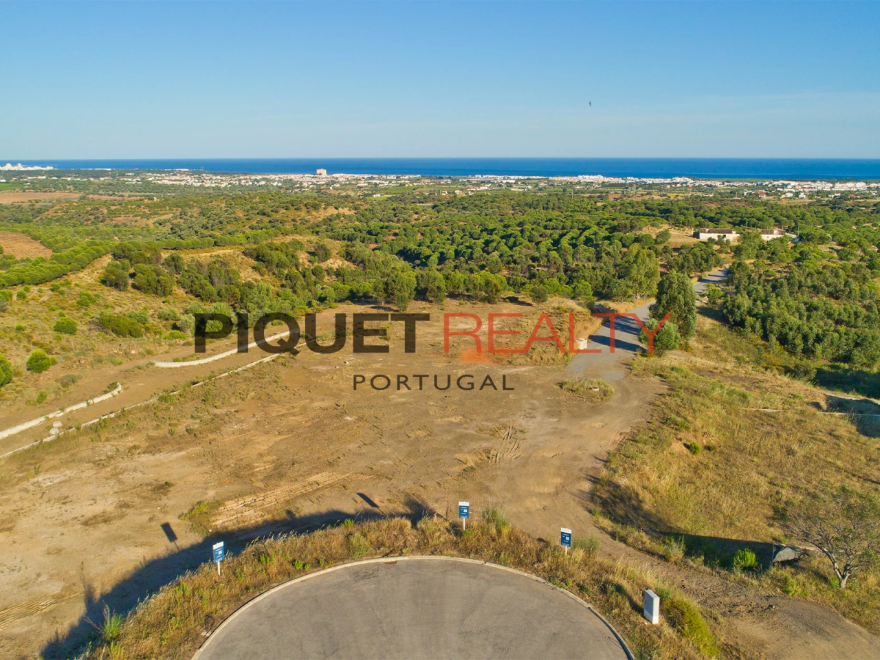 1387m² Land in Tavira, Portugal No. 110511