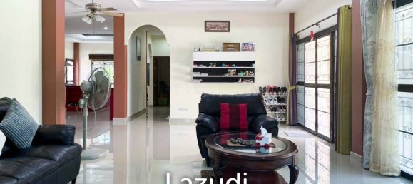 8 bedrooms Villa in Hua Hin, Thailand No. 17984 4