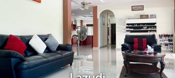 8 bedrooms Villa in Hua Hin, Thailand No. 17984 2