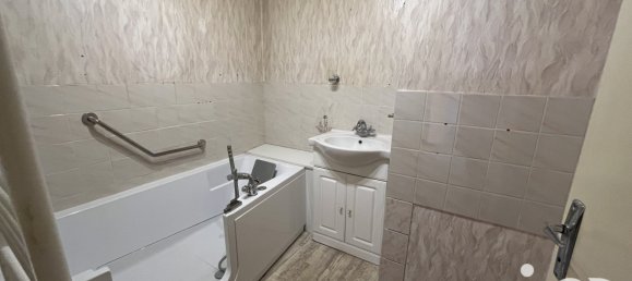 3 Schlafzimmer Haus in Roeulx, France, Nr. 217636 7