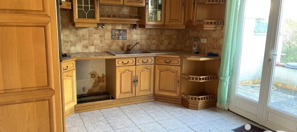 3 Schlafzimmer Haus in Roeulx, France, Nr. 217636 4