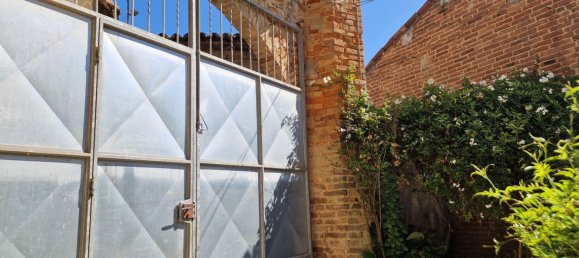 4 rooms House in Viarigi, Italy No. 292347 26