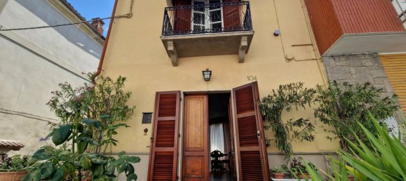4 rooms House in Viarigi, Italy No. 292347 3