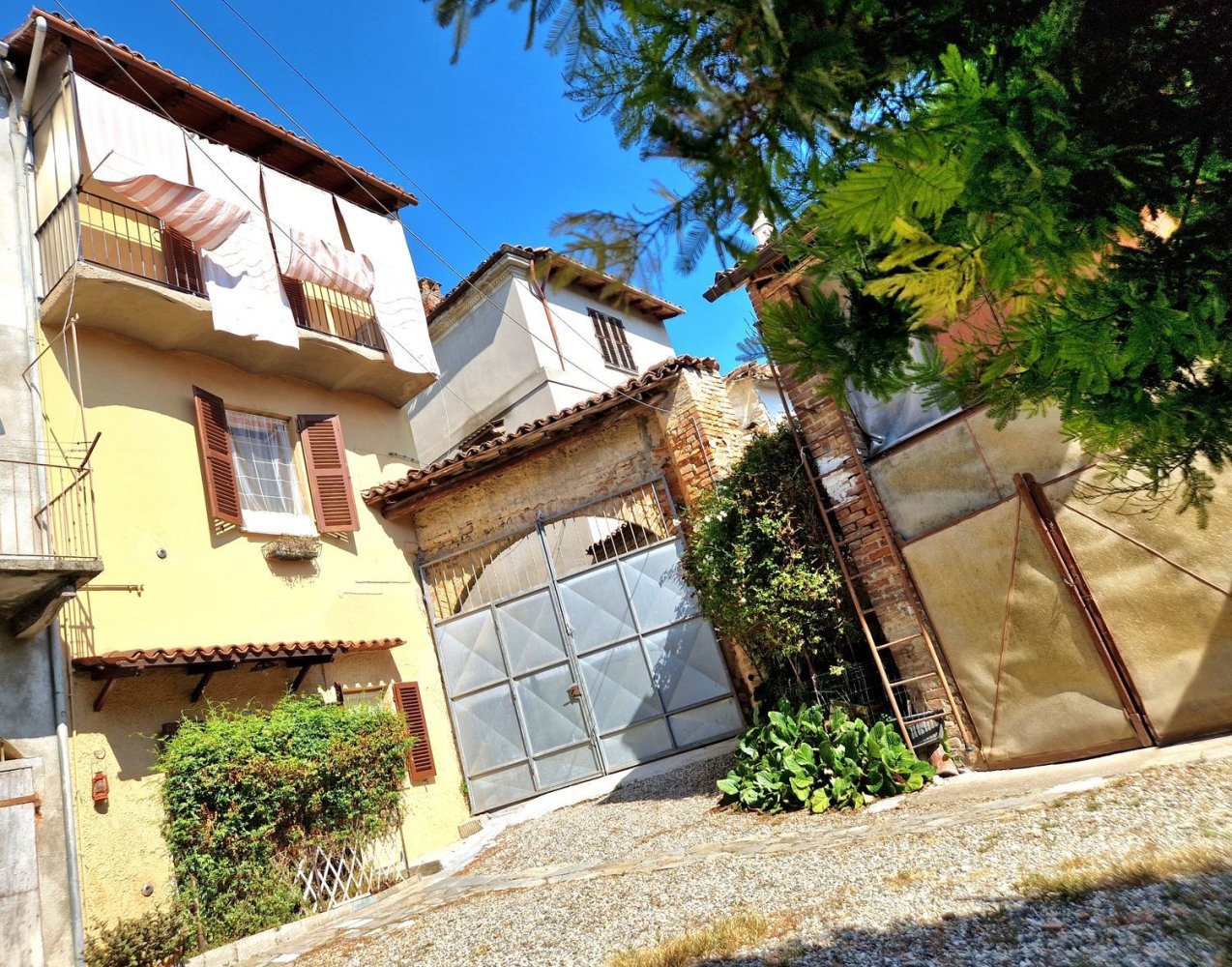 4 rooms House in Viarigi, Italy No. 292347