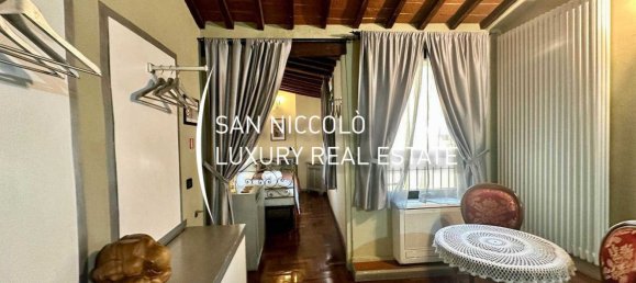 5 rooms Apartment in Florence, Italy No. 195553 10