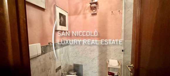 5 rooms Apartment in Florence, Italy No. 195553 16