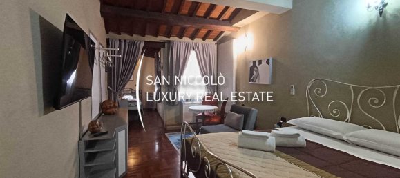 5 rooms Apartment in Florence, Italy No. 195553 7