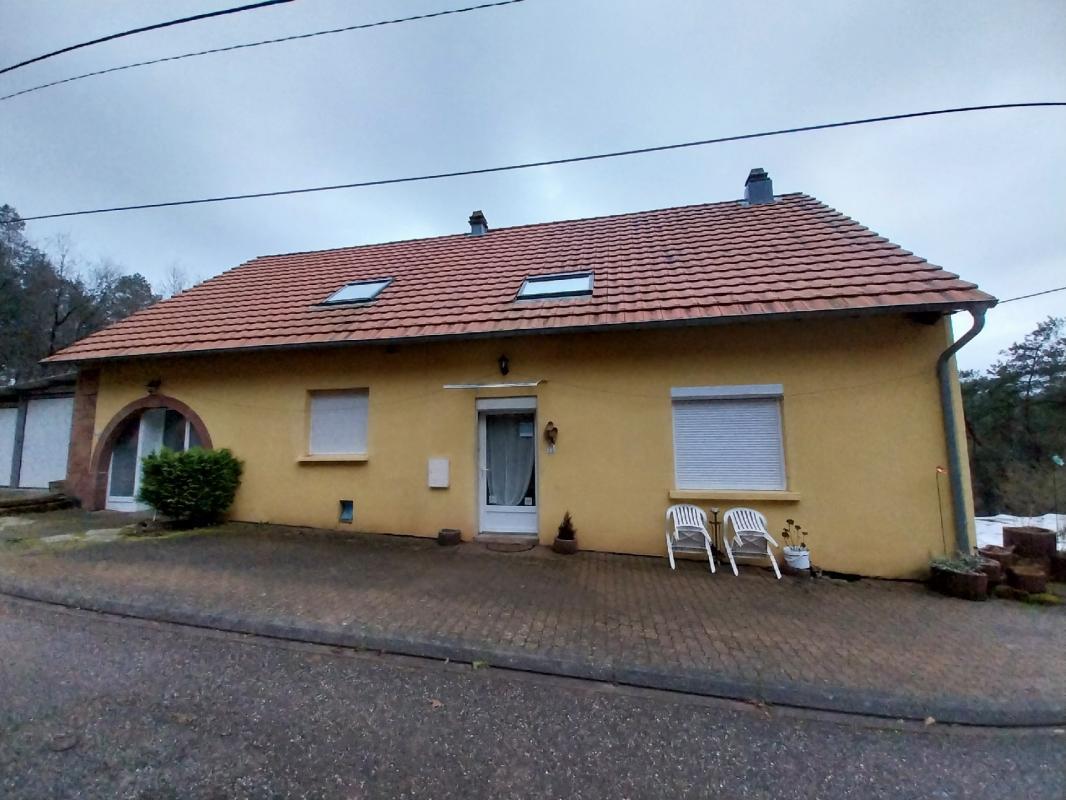 Casa de 6 dormitorios en Rohrbach-les-Bitche, France No. 49582