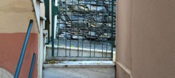 3 bedrooms Apartment in Genoa, Italy No. 60984 3