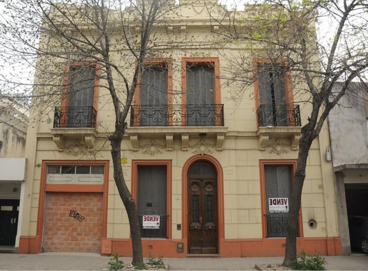 5 bedrooms House in Buenos Aires, Argentina No. 101020